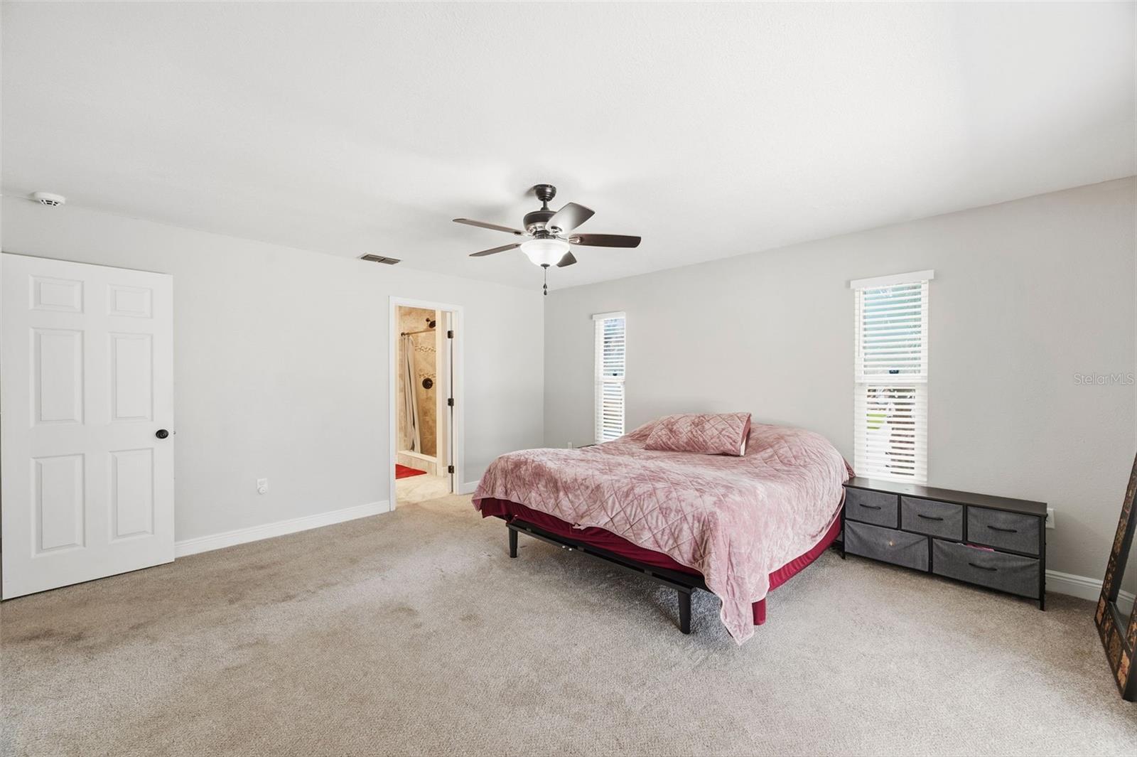 PINE LAKE - Residential