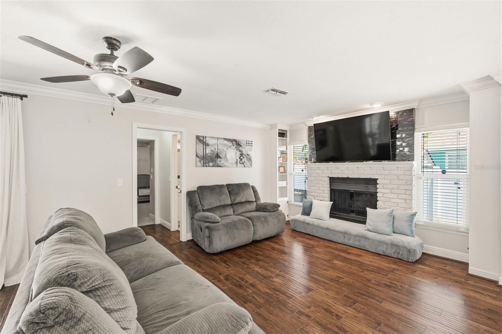 PINE LAKE - Residential