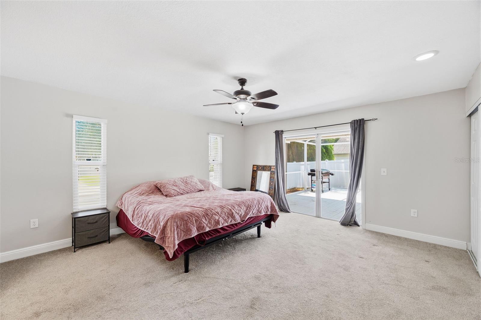 PINE LAKE - Residential