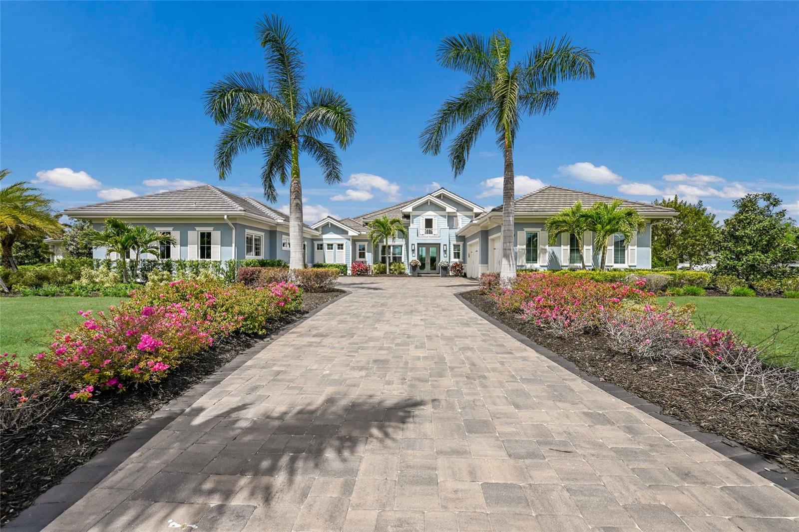 LAKE CLUB - Residential