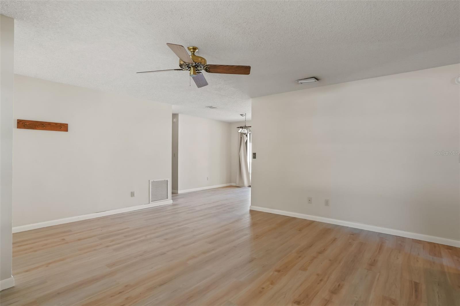 CLERMONT EDGEWOOD PLACE - Residential