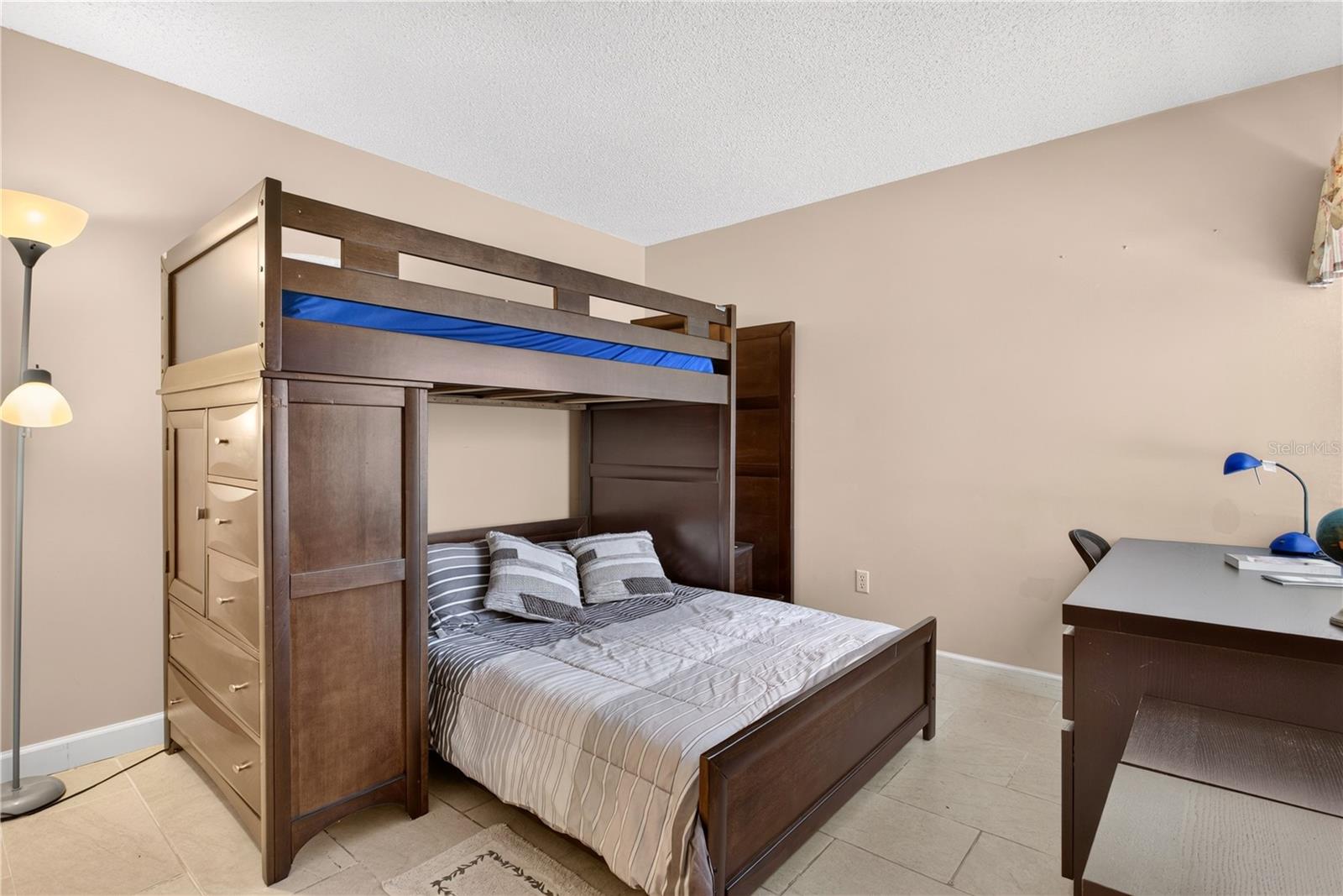 WESTRIDGE CONDO - Residential
