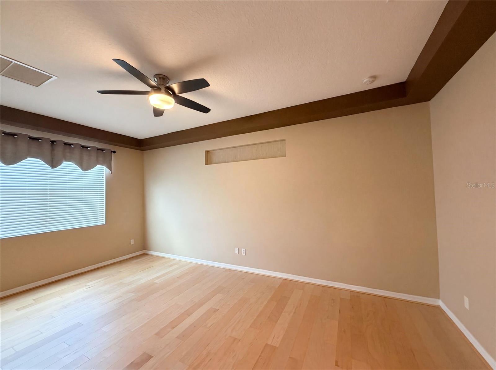WINDSONG AT LEESBURG - Residential