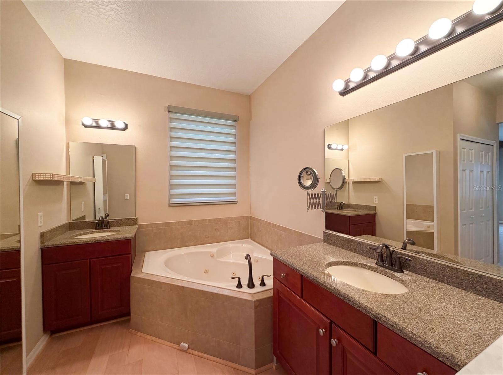 WINDSONG AT LEESBURG - Residential