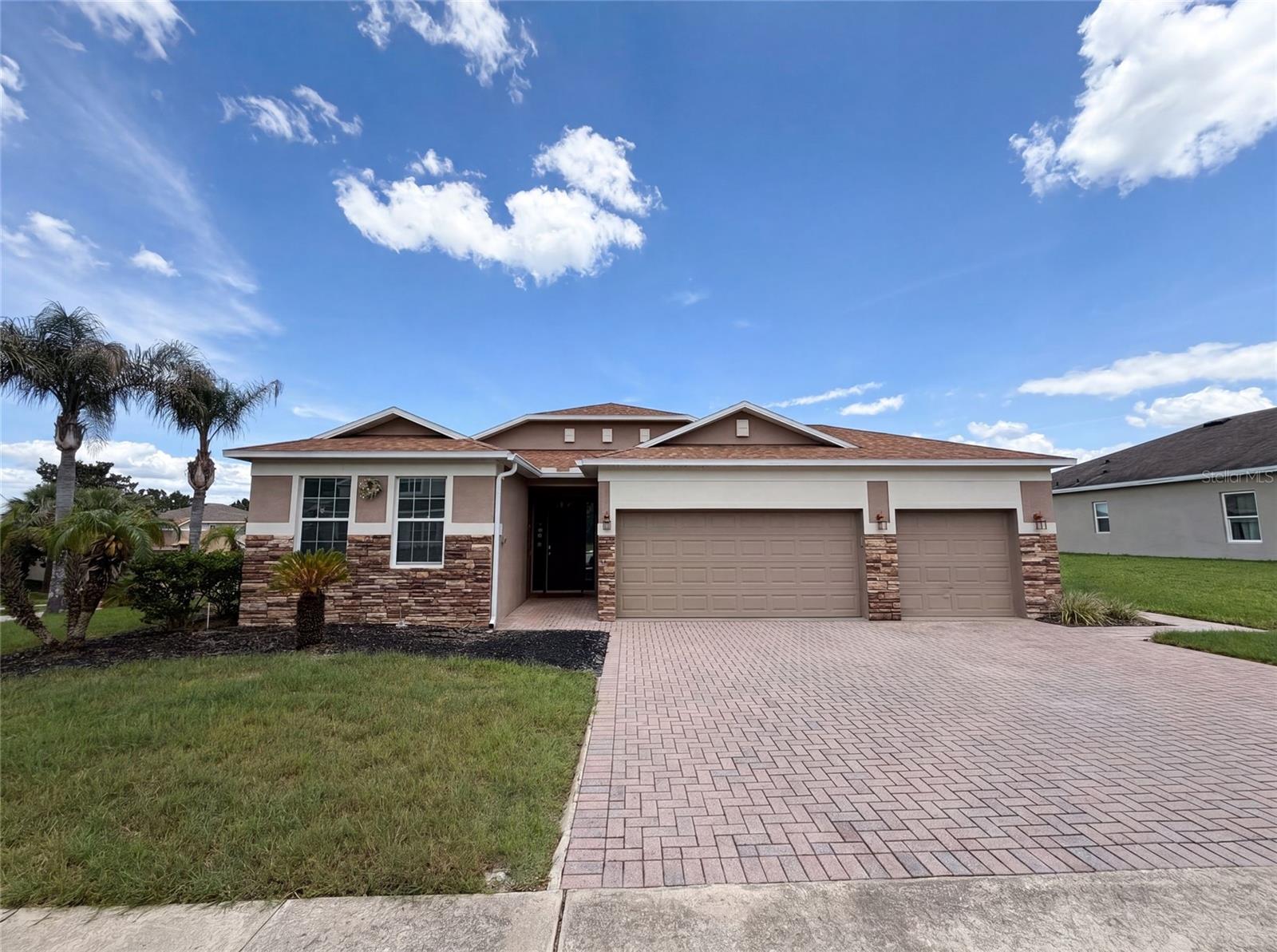 WINDSONG AT LEESBURG - Residential