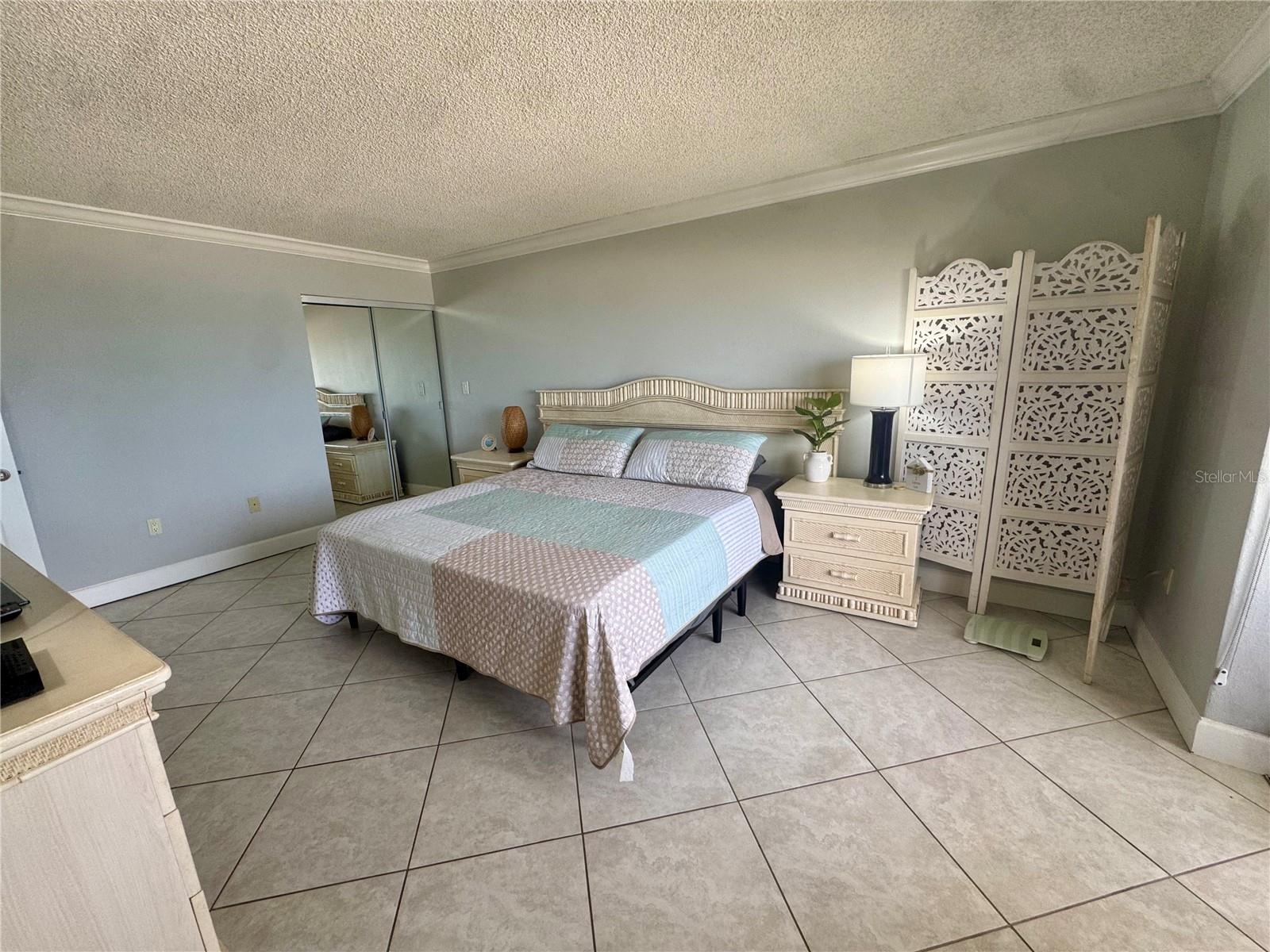 HARBOUR LIGHT TOWERS CONDO - Residential Lease