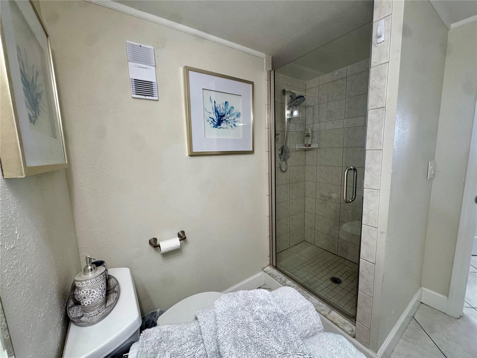 HARBOUR LIGHT TOWERS CONDO - Residential Lease