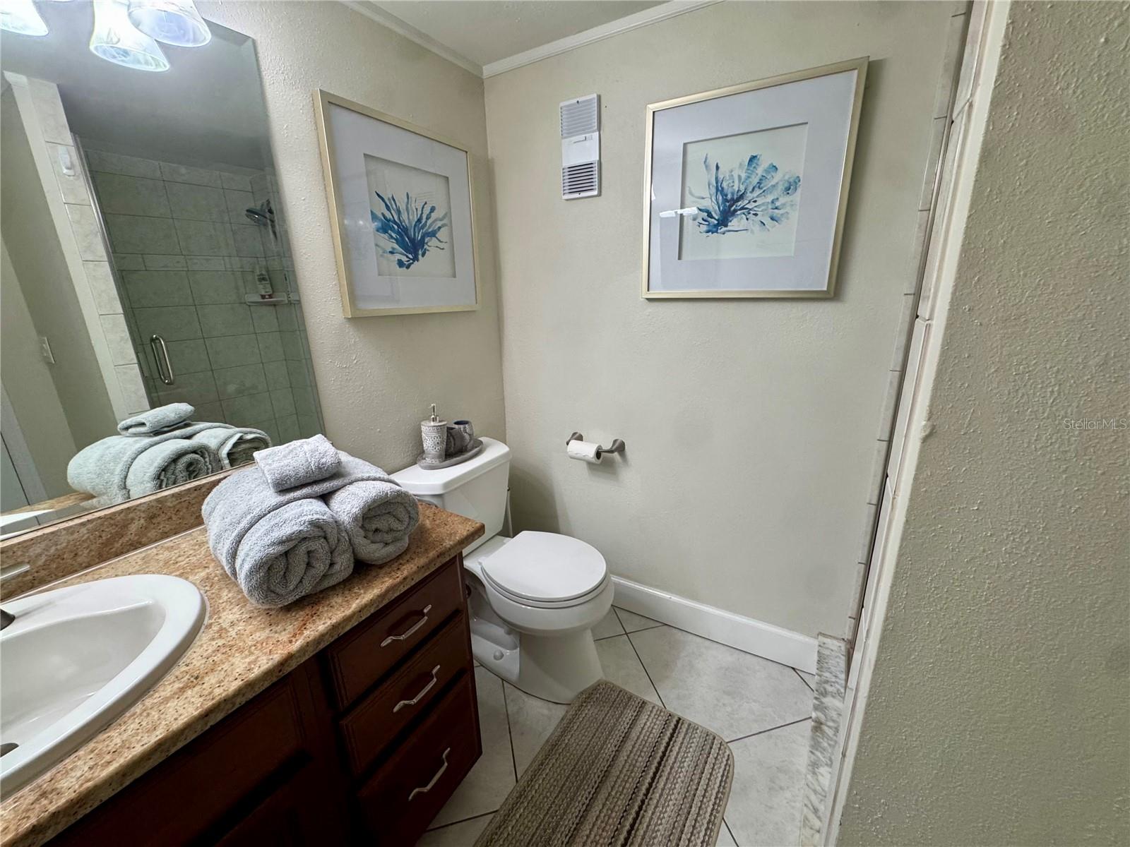 HARBOUR LIGHT TOWERS CONDO - Residential Lease