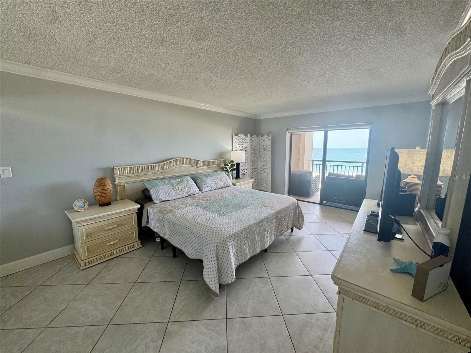 HARBOUR LIGHT TOWERS CONDO - Residential Lease