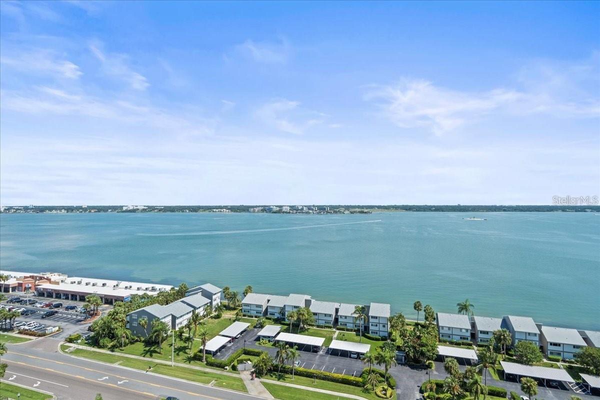 HARBOUR LIGHT TOWERS CONDO - Residential Lease