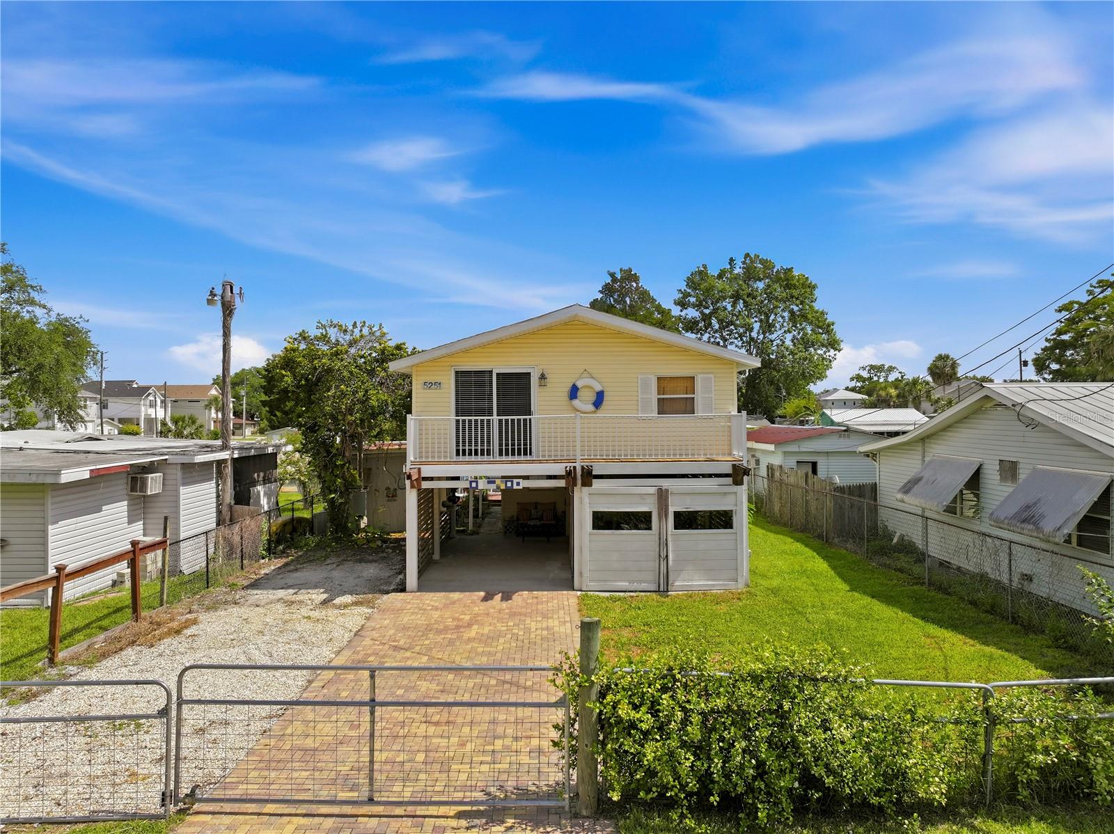 WEEKI WACHEE GARDENS - Residential