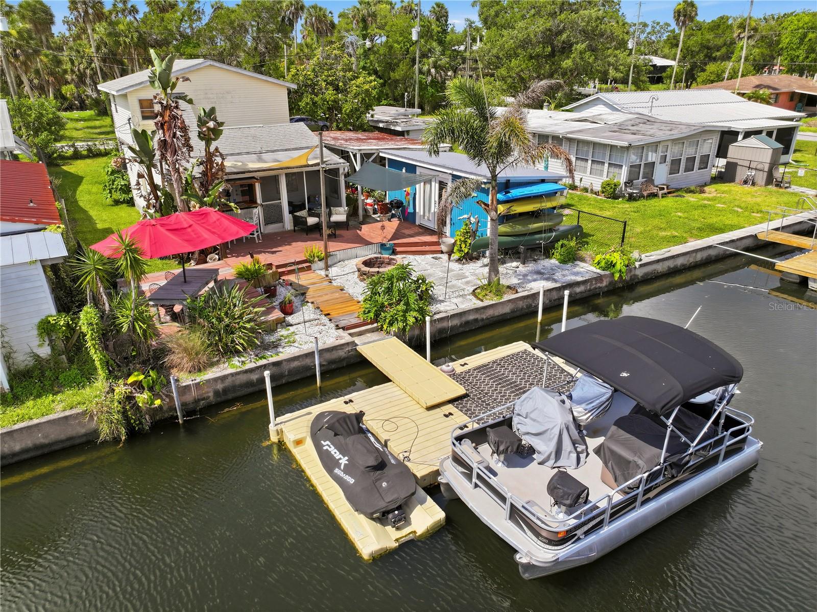 WEEKI WACHEE GARDENS - Residential