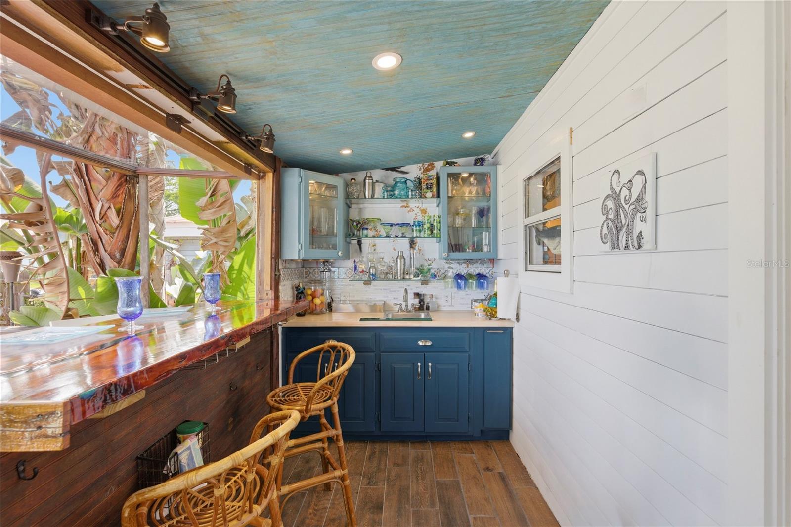 WEEKI WACHEE GARDENS - Residential