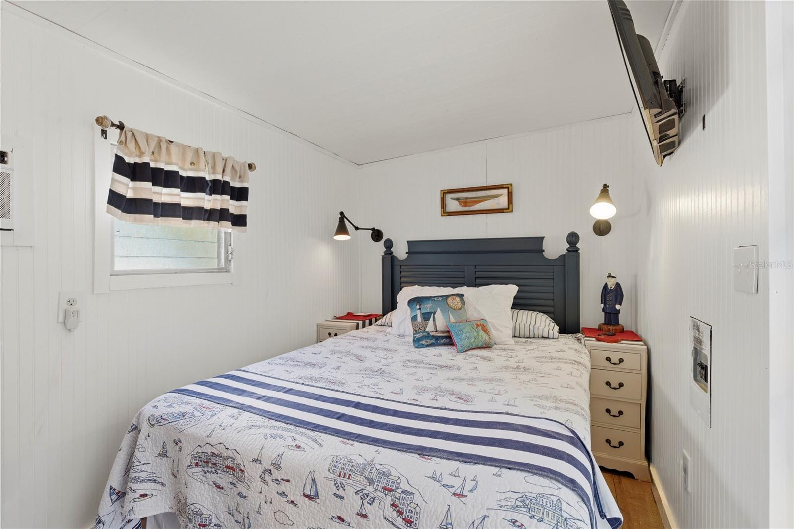 WEEKI WACHEE GARDENS - Residential