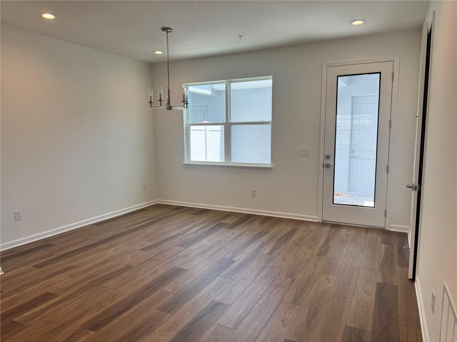BRONSON PEAK - Residential