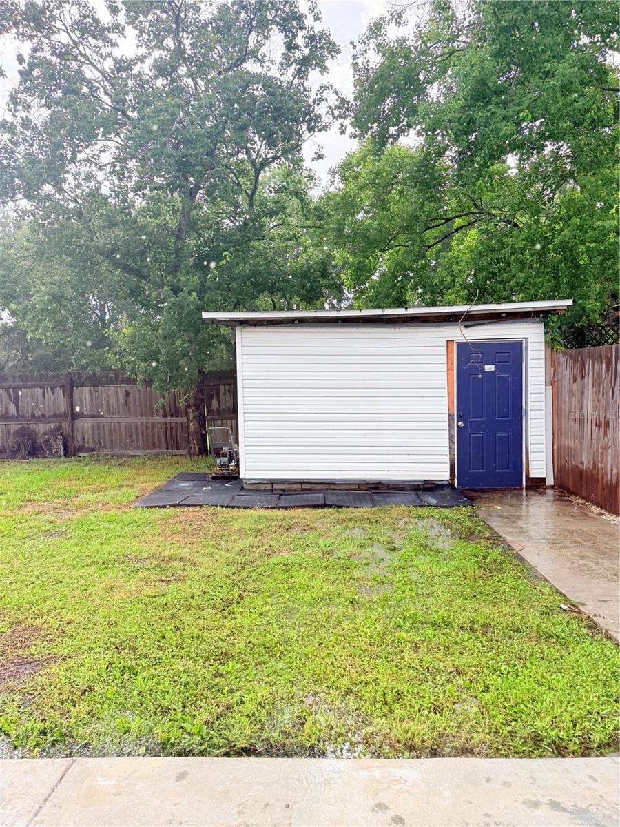 LAKEVIEW VILLAGE SEC K UNI - Residential Lease
