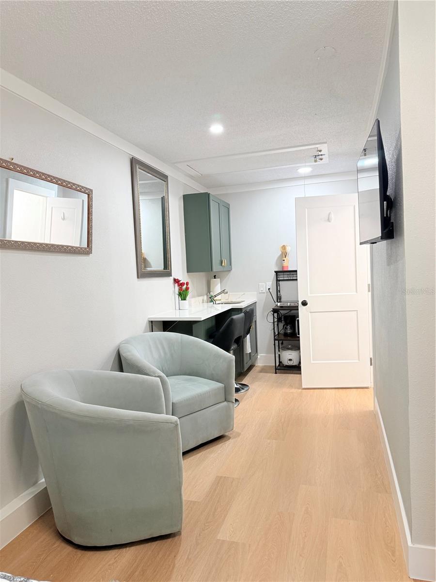 LAKEVIEW VILLAGE SEC K UNI - Residential Lease