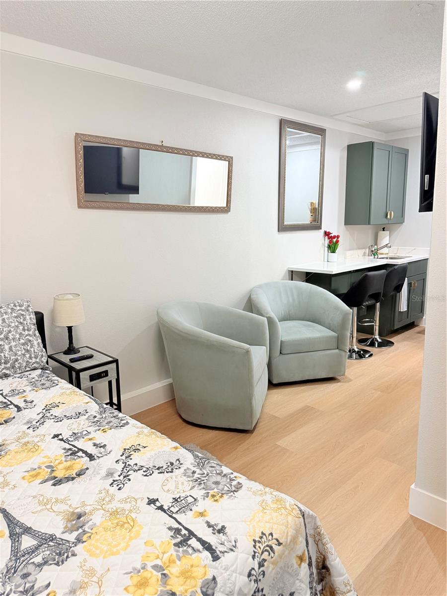 LAKEVIEW VILLAGE SEC K UNI - Residential Lease