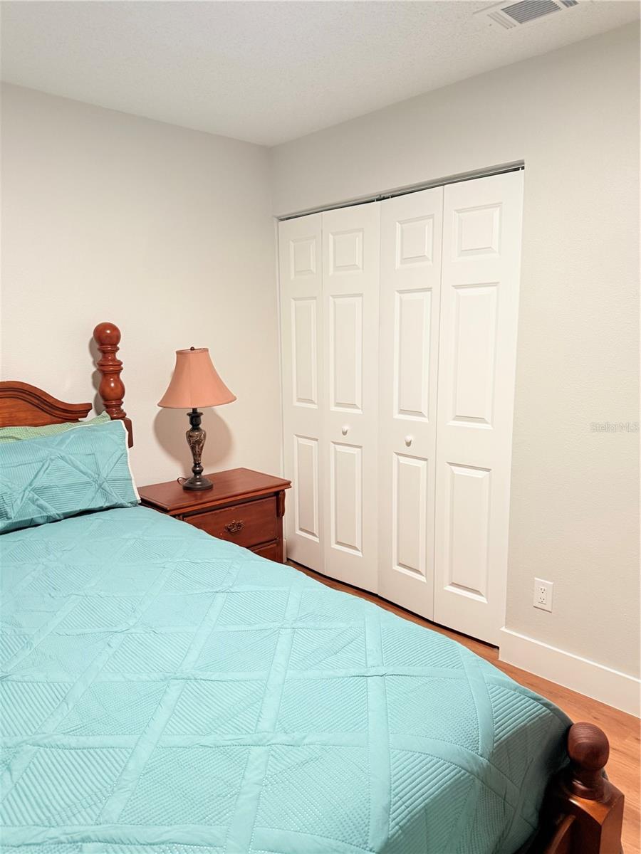 LAKEVIEW VILLAGE SEC K UNI - Residential Lease