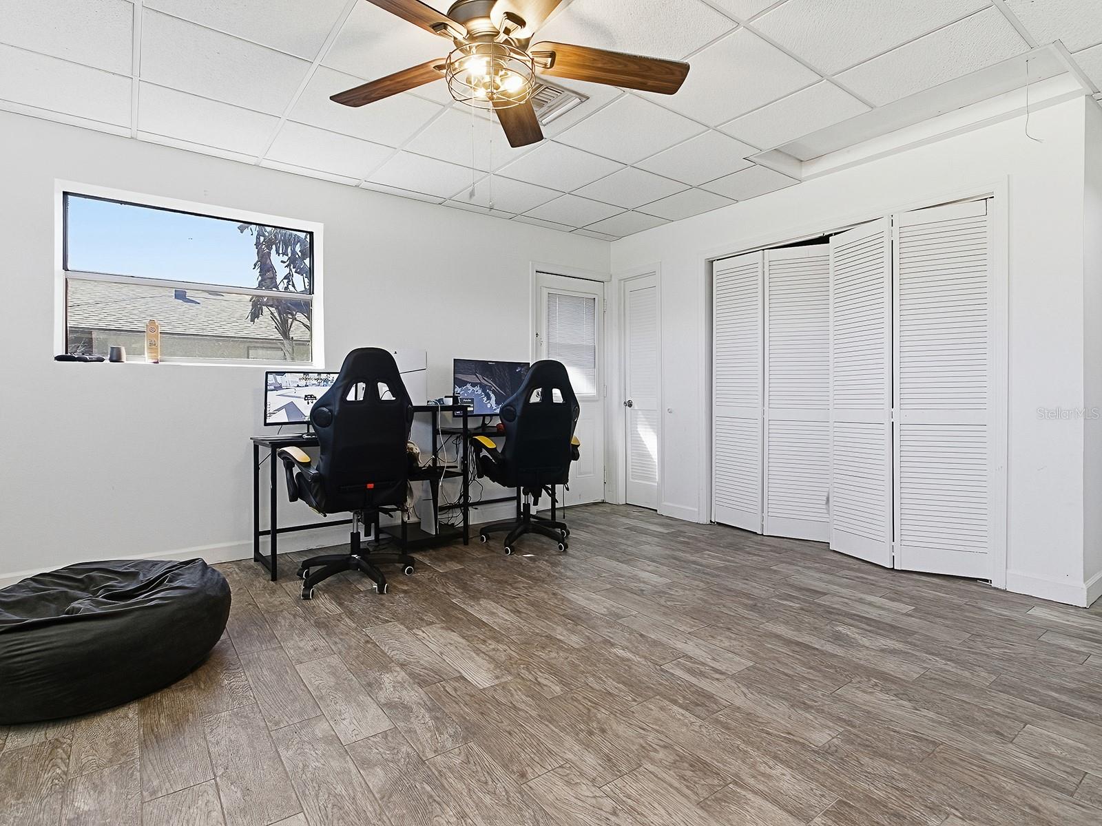 KINGS COVE ADD 01 - Residential