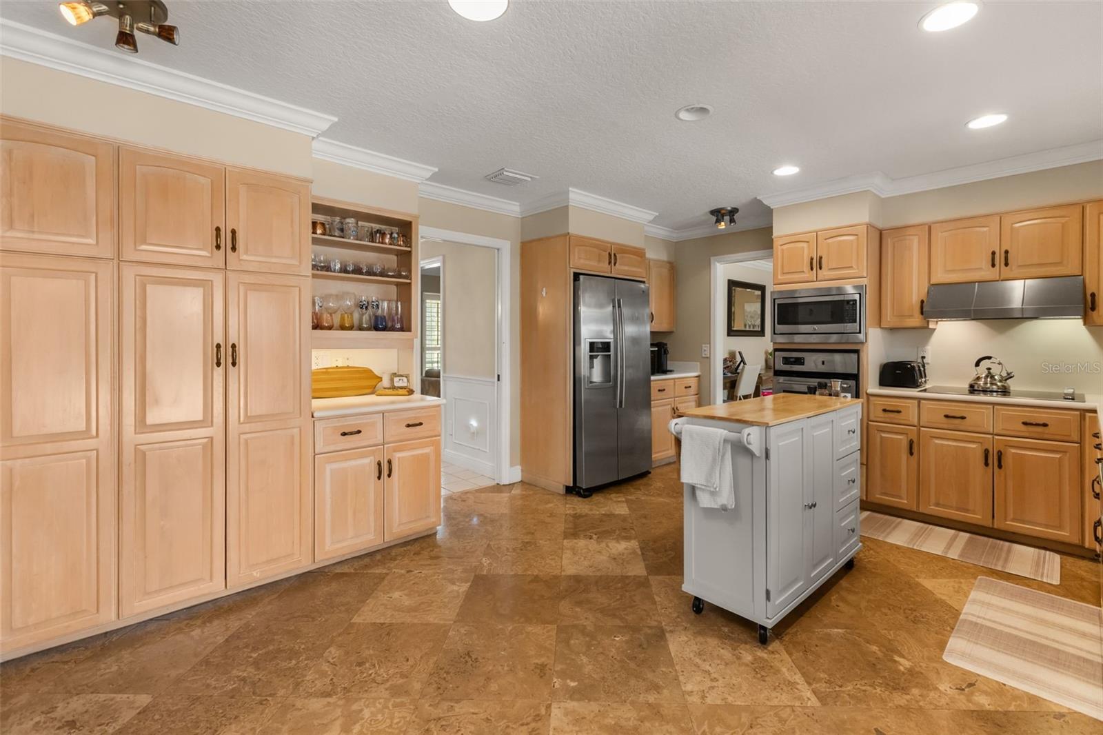 SPRING LAKE HILLS SEC 4 - Residential Lease