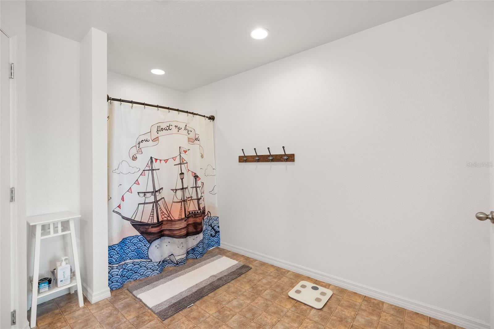 LIBERTY SQUARE - Residential