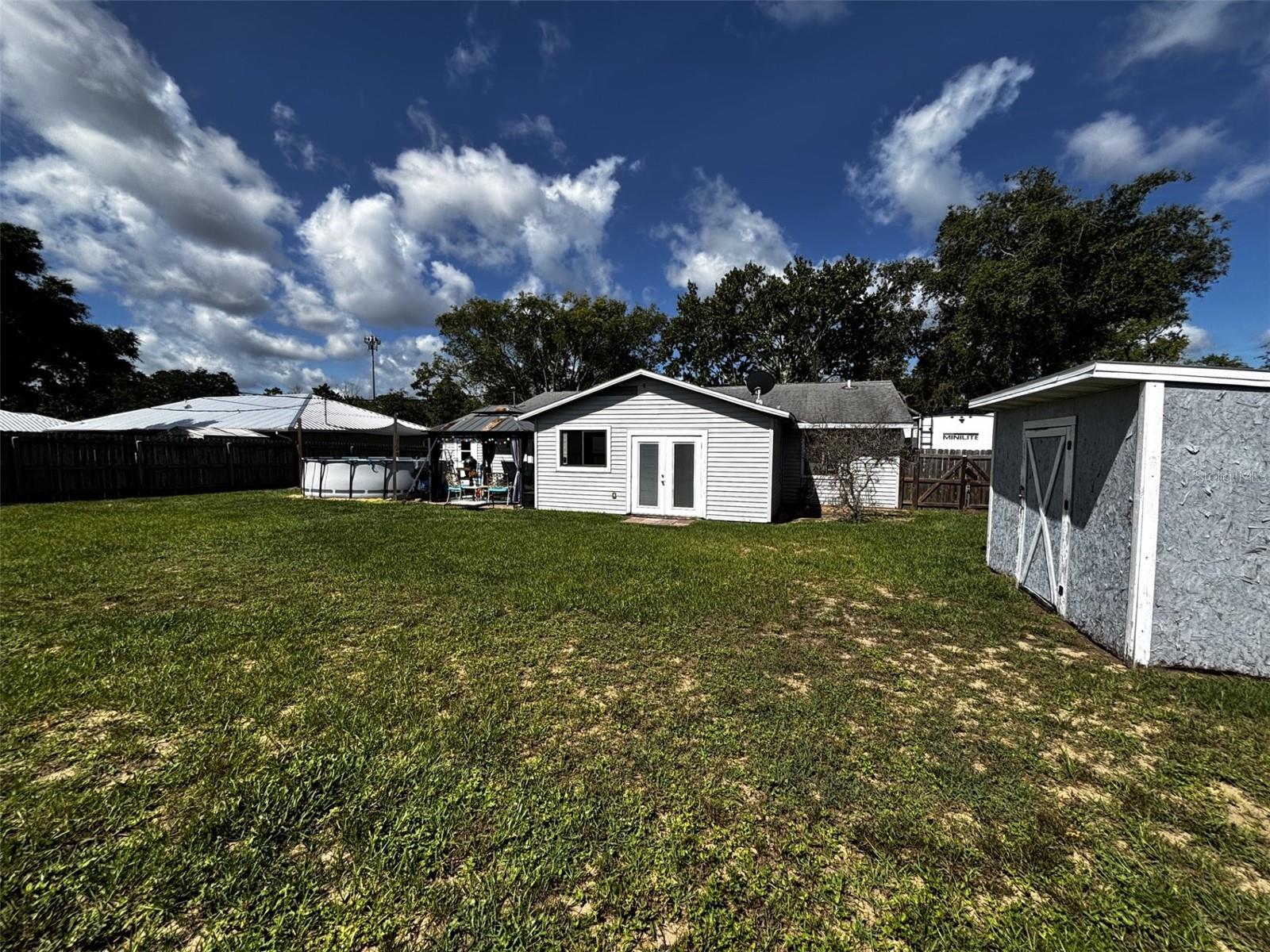 FLORIDA SHORES 01 - Residential