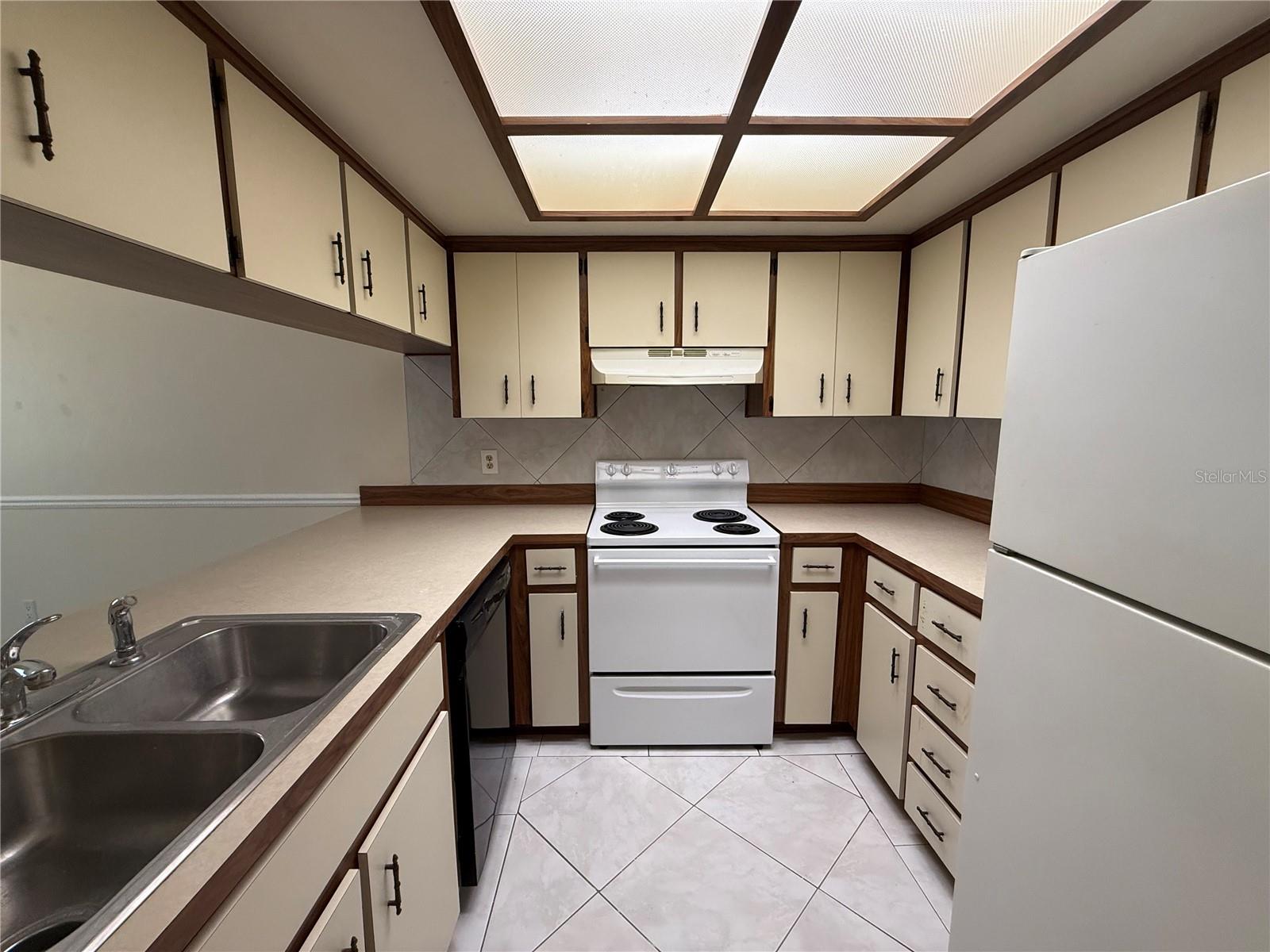 PARK EAST CONDO - Residential