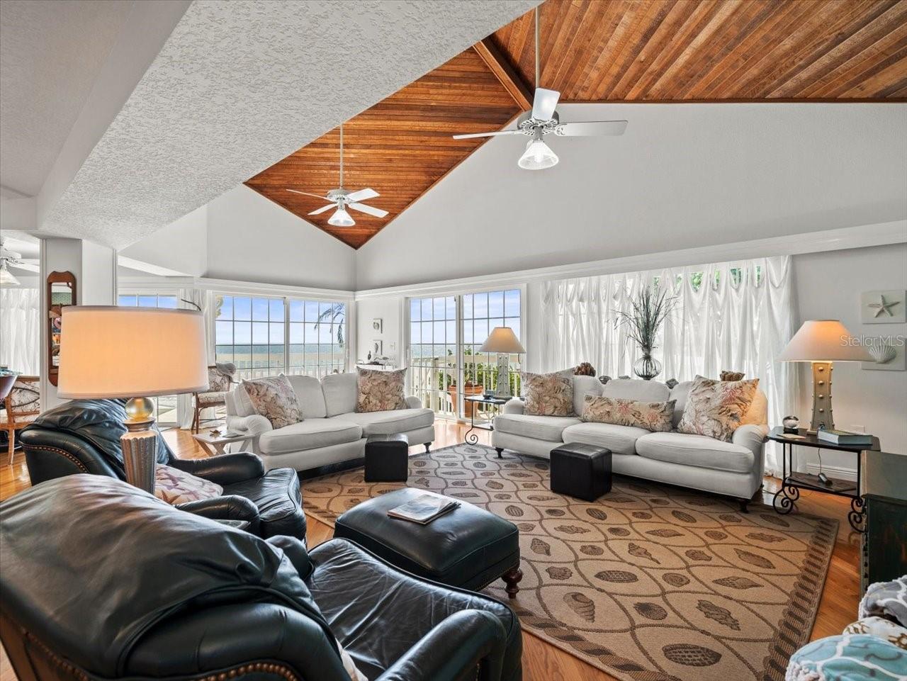 ACREAGE & UNREC - Residential