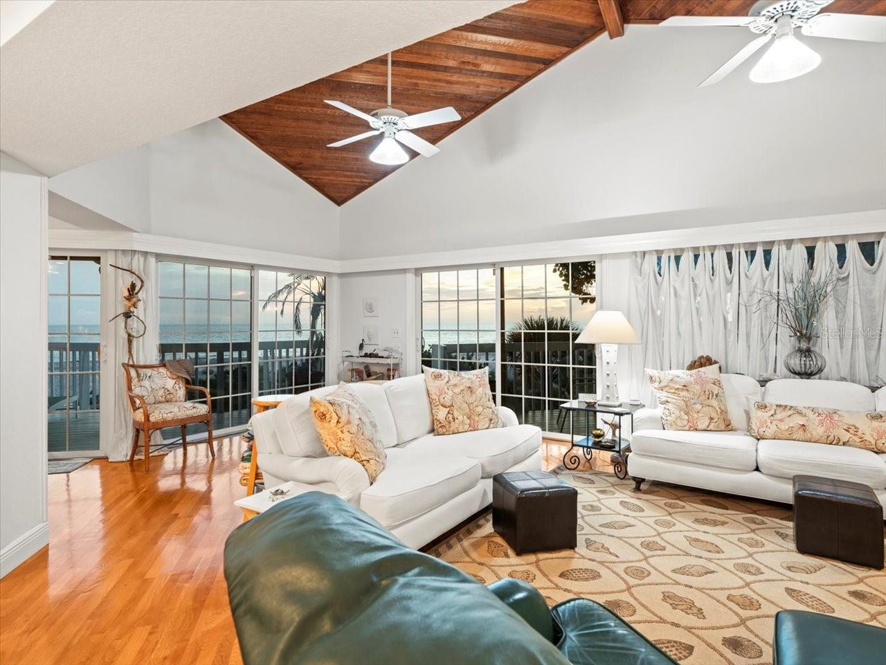 ACREAGE & UNREC - Residential