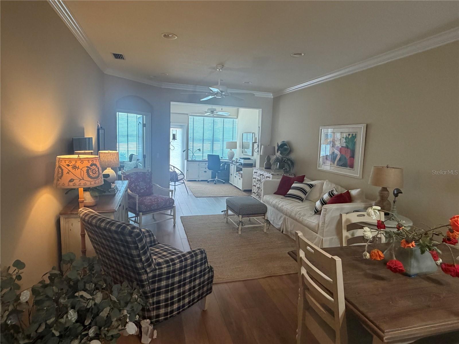 PELICAN POINTE GOLF & COUNTRY CLUB - Residential Lease