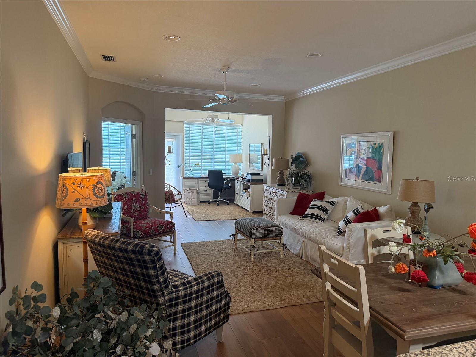 PELICAN POINTE GOLF & COUNTRY CLUB - Residential Lease