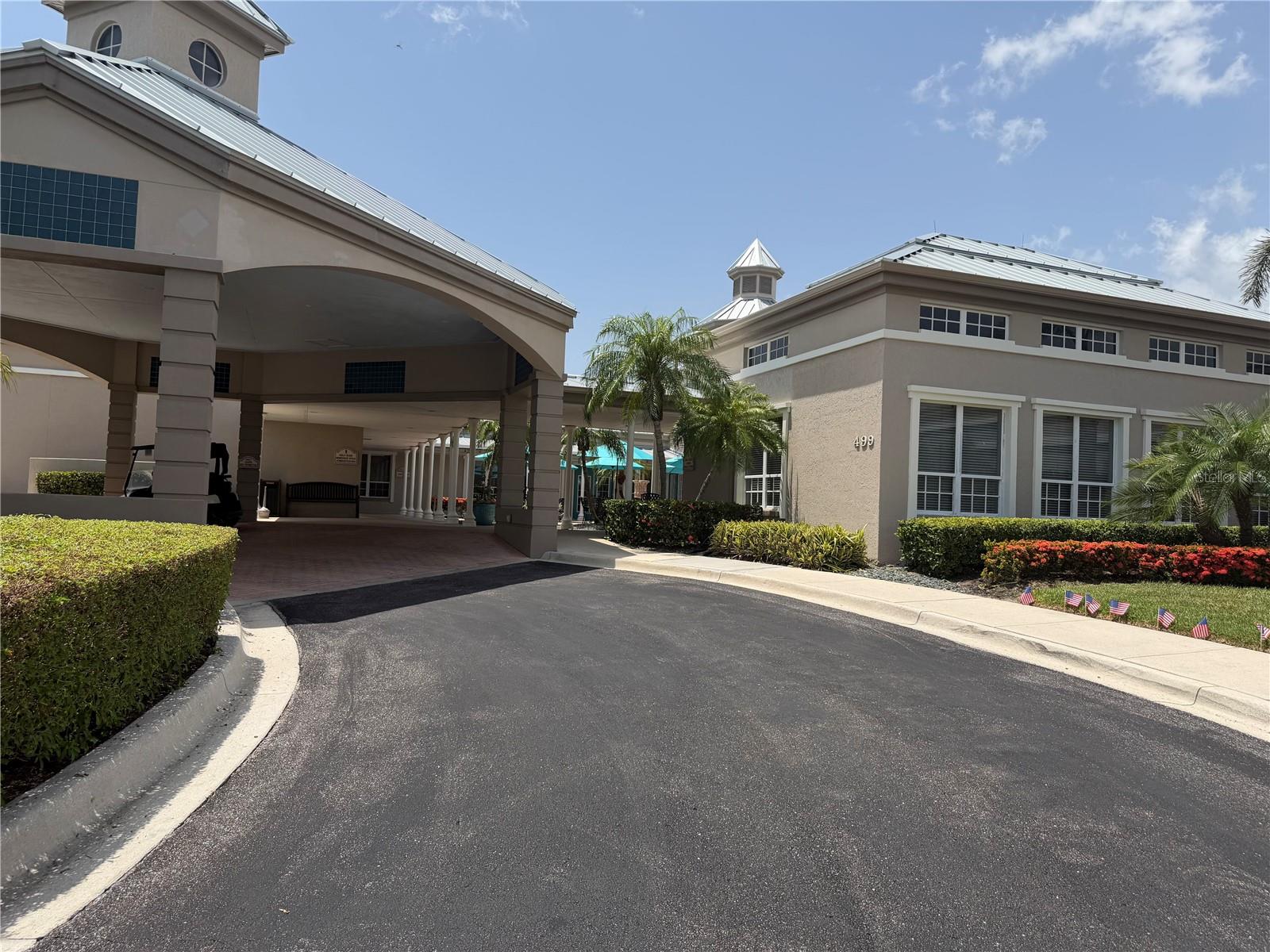 PELICAN POINTE GOLF & COUNTRY CLUB - Residential Lease