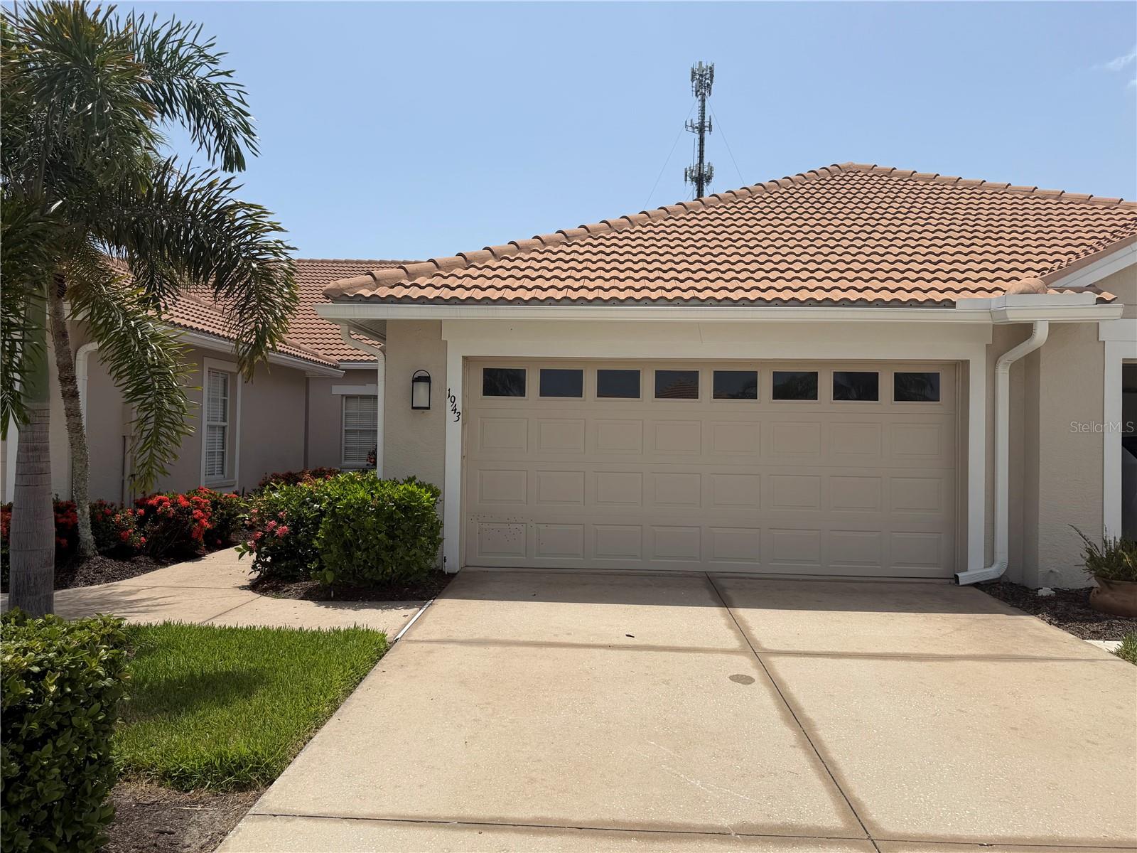 Welcome to this beautifully maintained 2-bedroom, 2-bath unfurnished villa located in the highly sought-after Pelican Pointe Golf & Country Club. Offering a spacious and functional floor plan, this annual rental features an open living and dining area, a well-appointed kitchen with plenty of cabinet and counter space, and a bright breakfast nook perfect for enjoying your morning coffee. The primary suite includes a walk-in closet and a private en-suite bathroom, while the guest bedroom and bath provide comfort and privacy for family or visitors.

Enjoy the convenience of an attached 2-car garage, an indoor laundry room, and a screened lanai where you can relax and take in the peaceful Florida surroundings. Pelican Pointe offers exceptional amenities, including a resort-style community pool, fitness center, tennis and pickleball courts, a clubhouse with dining, and optional pay-as-you-play golf on its 27-hole championship course. Conveniently located just minutes from historic downtown Venice, beautiful Gulf beaches, shopping, dining, and Interstate 75, this villa is the perfect place to enjoy the Florida lifestyle year-round.