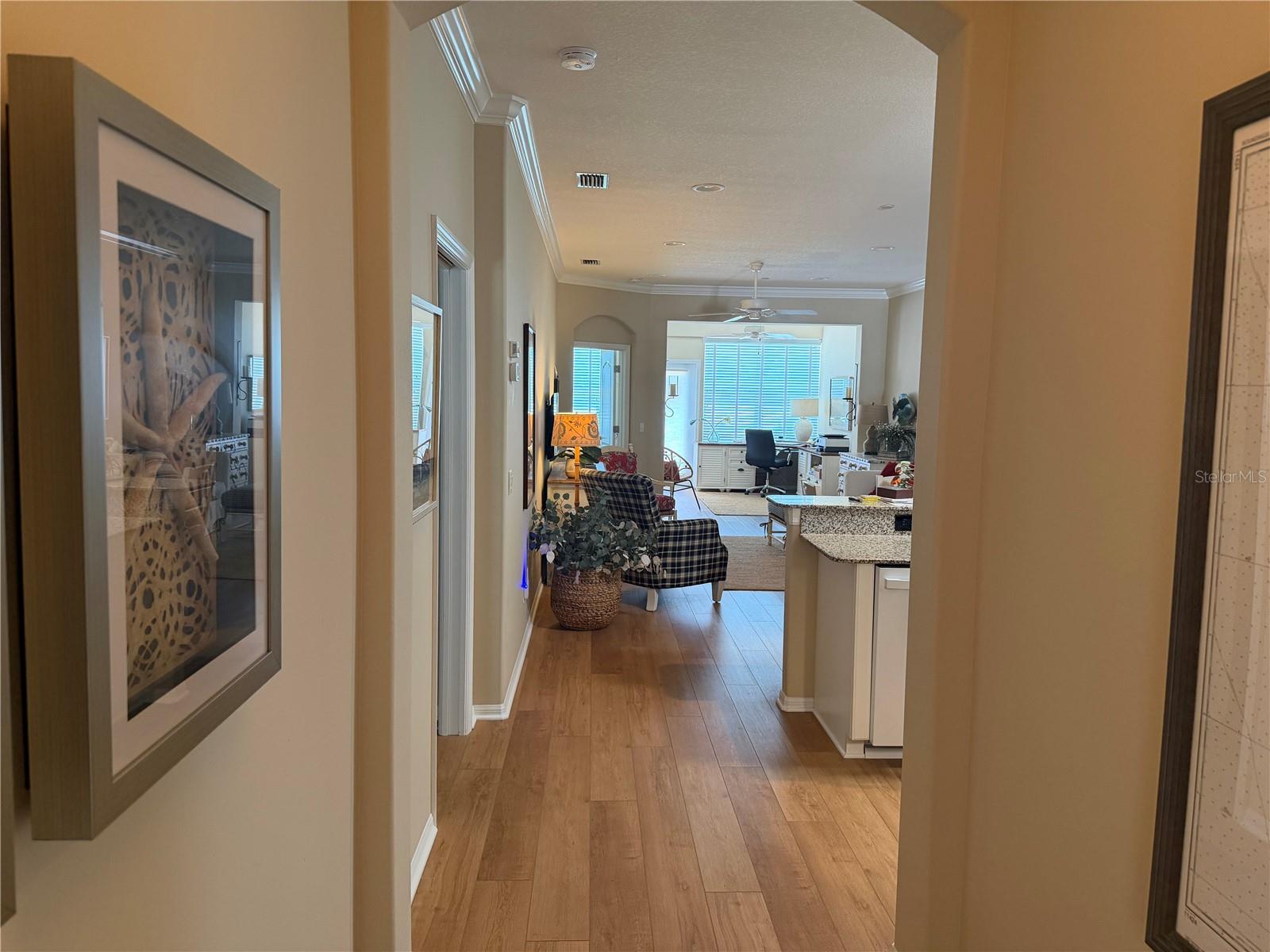 PELICAN POINTE GOLF & COUNTRY CLUB - Residential Lease