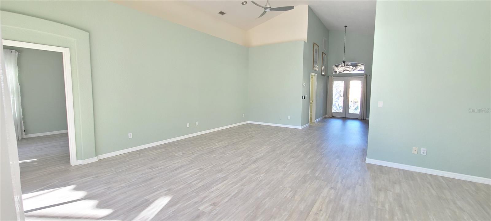CYPRESS HEAD PH 02A - Residential Lease