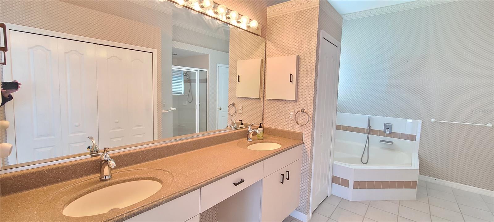 CYPRESS HEAD PH 02A - Residential Lease