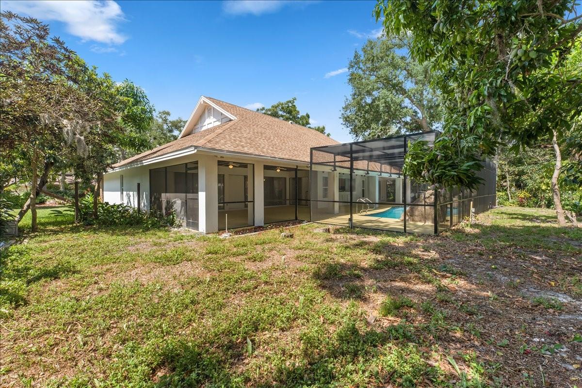 BARRINGTON OAKS WEST - Residential