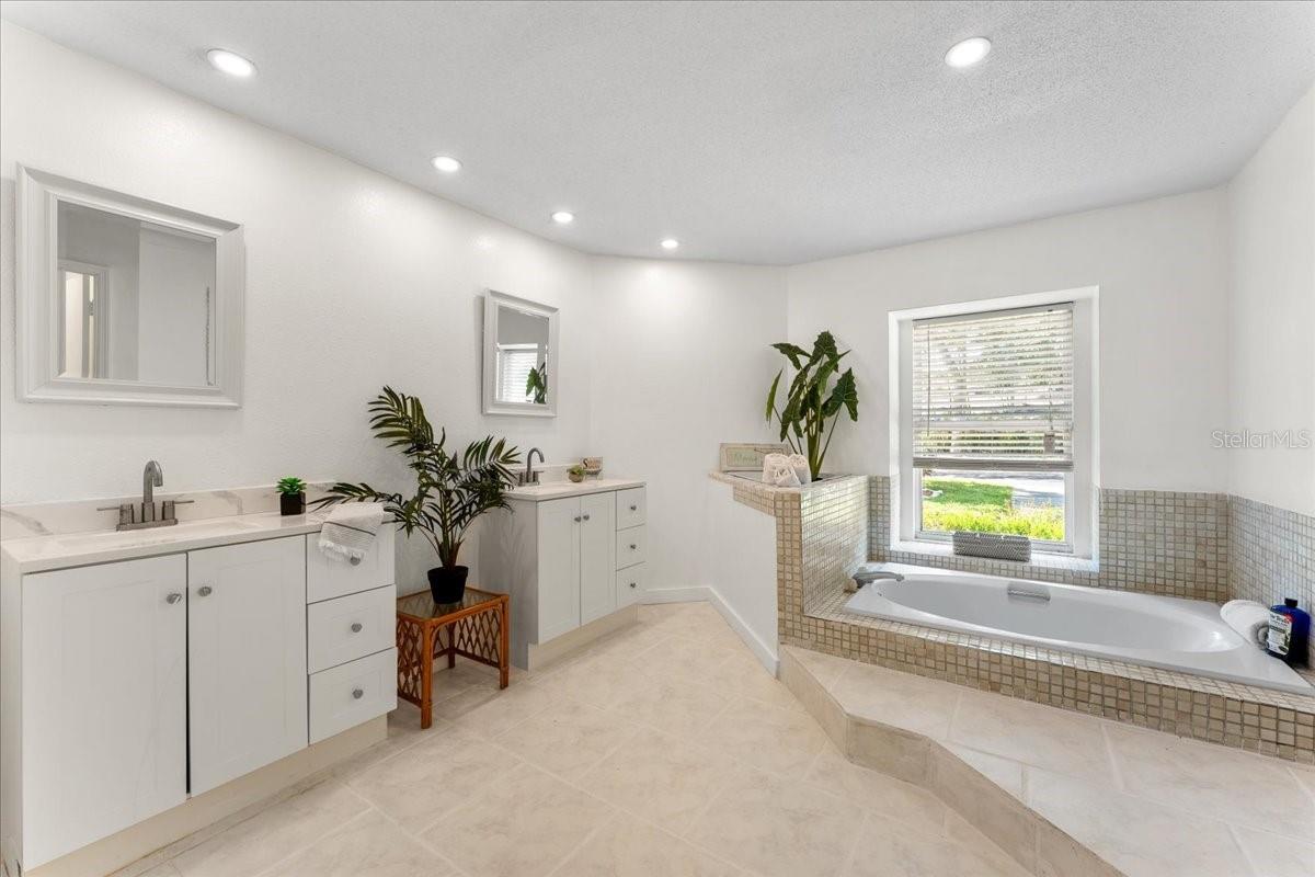 BARRINGTON OAKS WEST - Residential