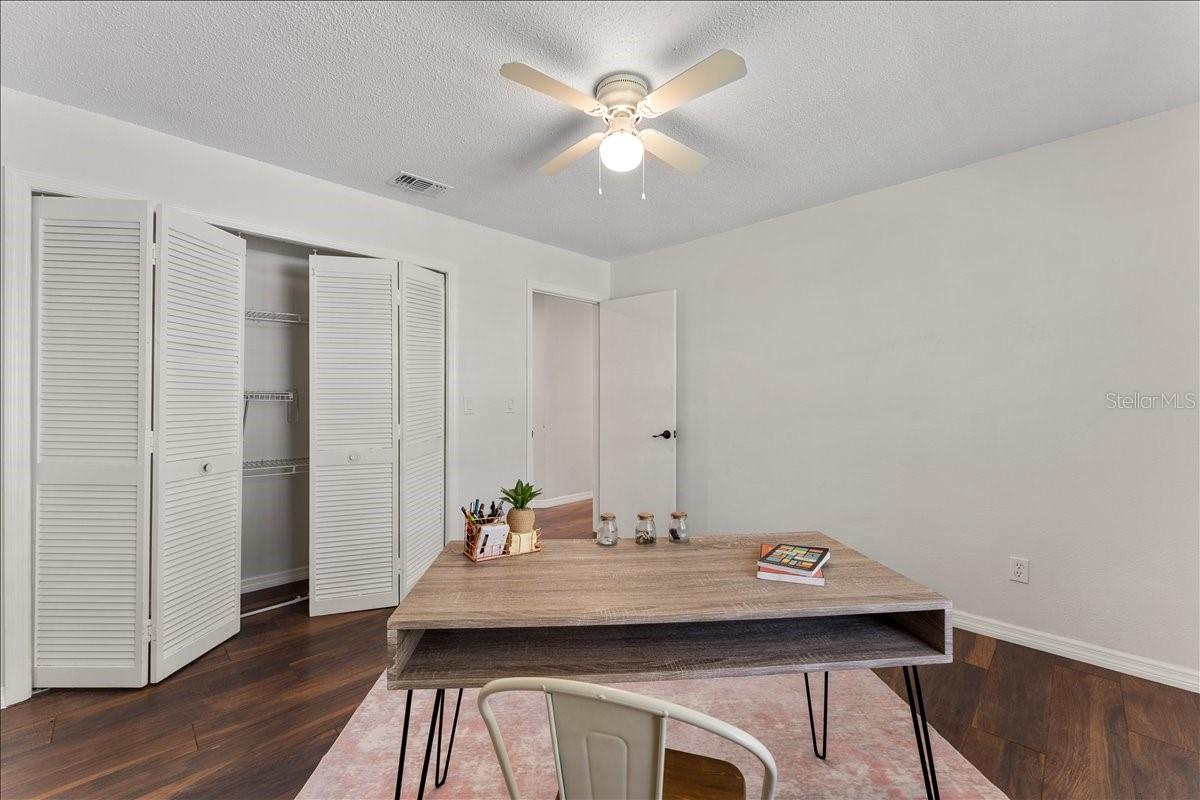BARRINGTON OAKS WEST - Residential
