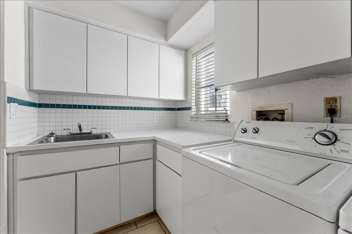 BARRINGTON OAKS WEST - Residential