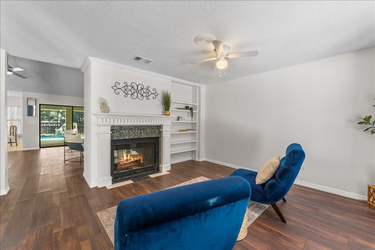 BARRINGTON OAKS WEST - Residential