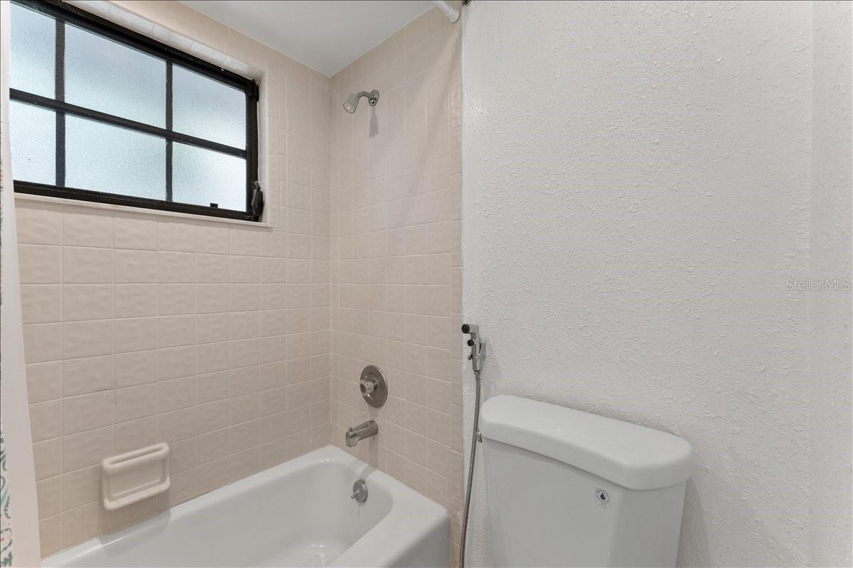 BARRINGTON OAKS WEST - Residential