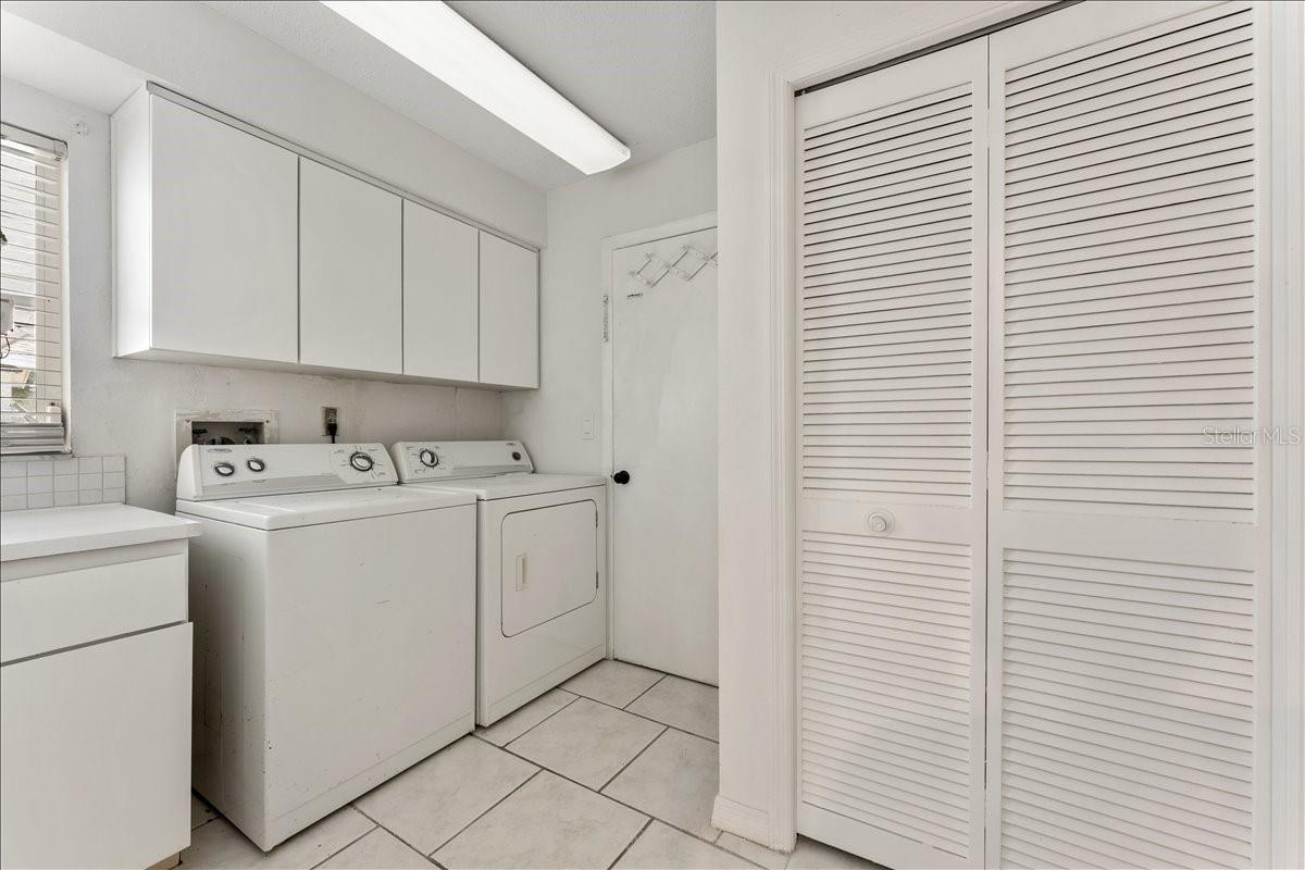 BARRINGTON OAKS WEST - Residential