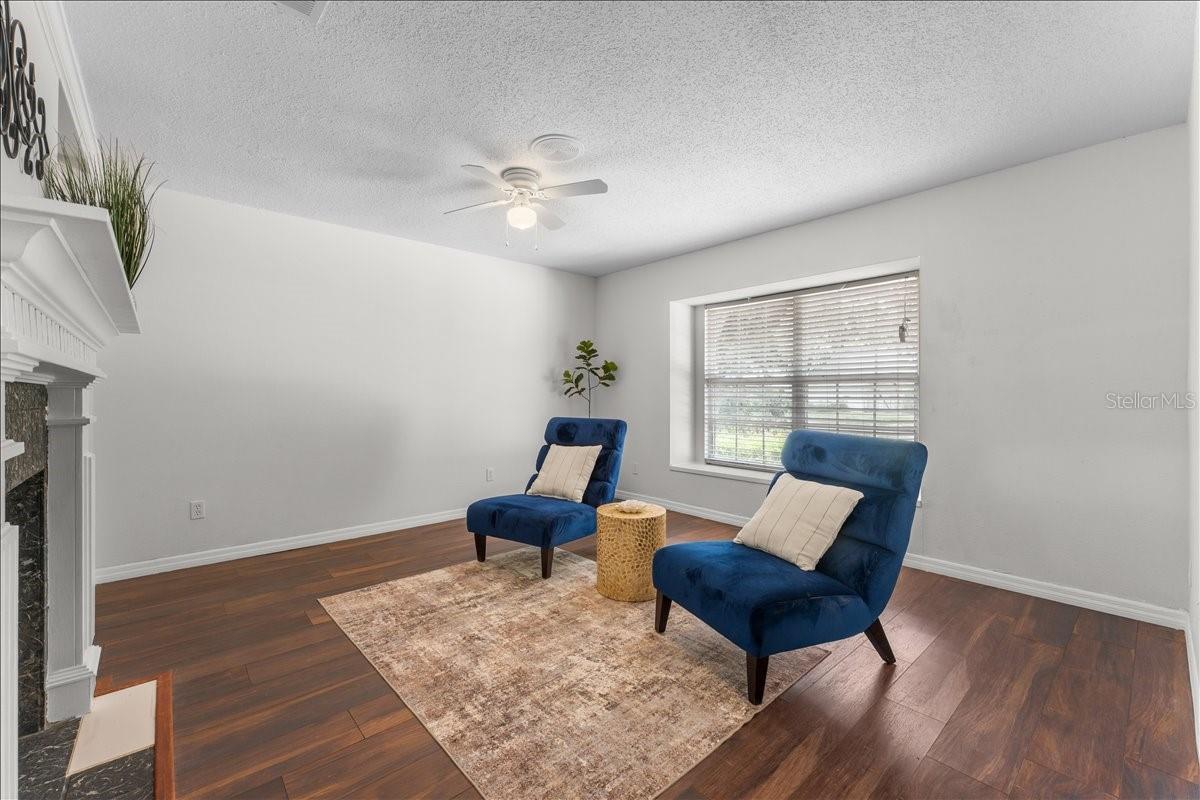 BARRINGTON OAKS WEST - Residential