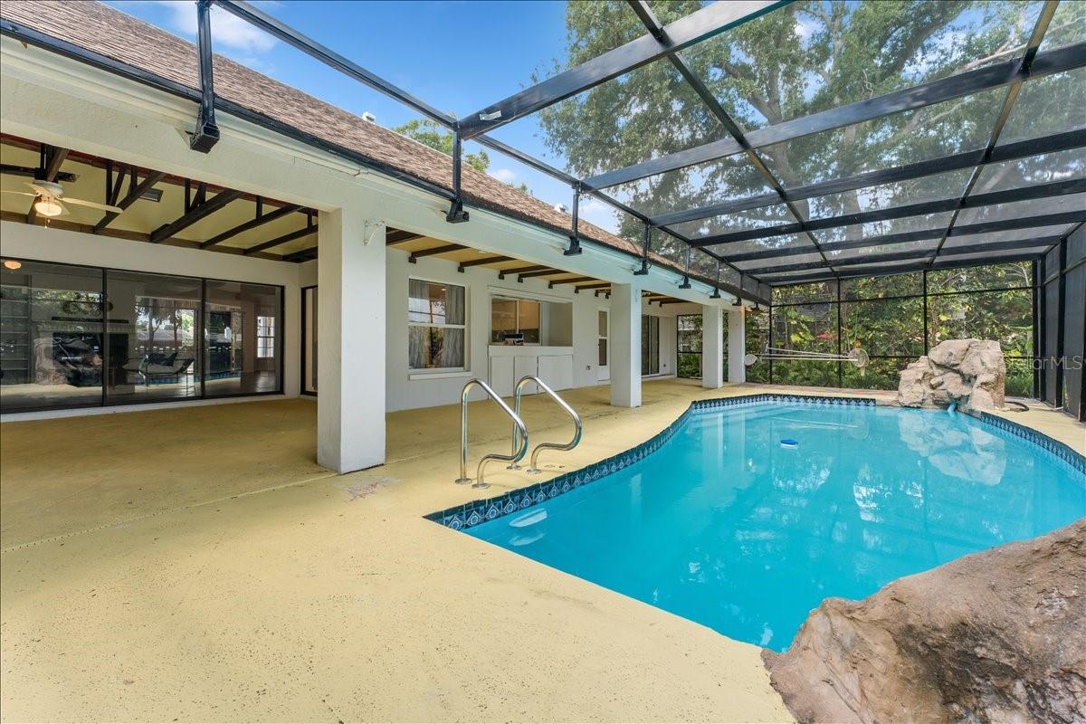 BARRINGTON OAKS WEST - Residential