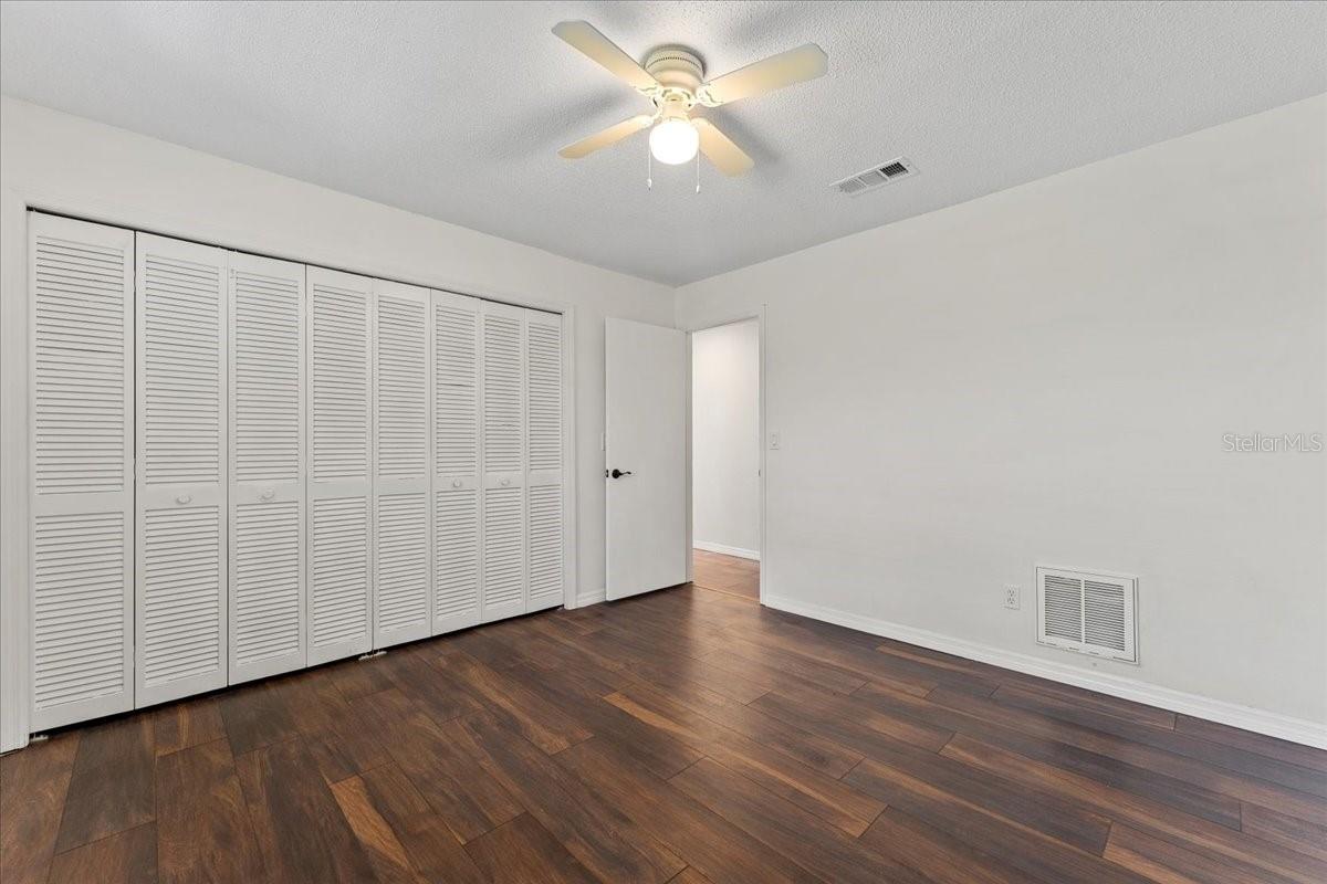 BARRINGTON OAKS WEST - Residential
