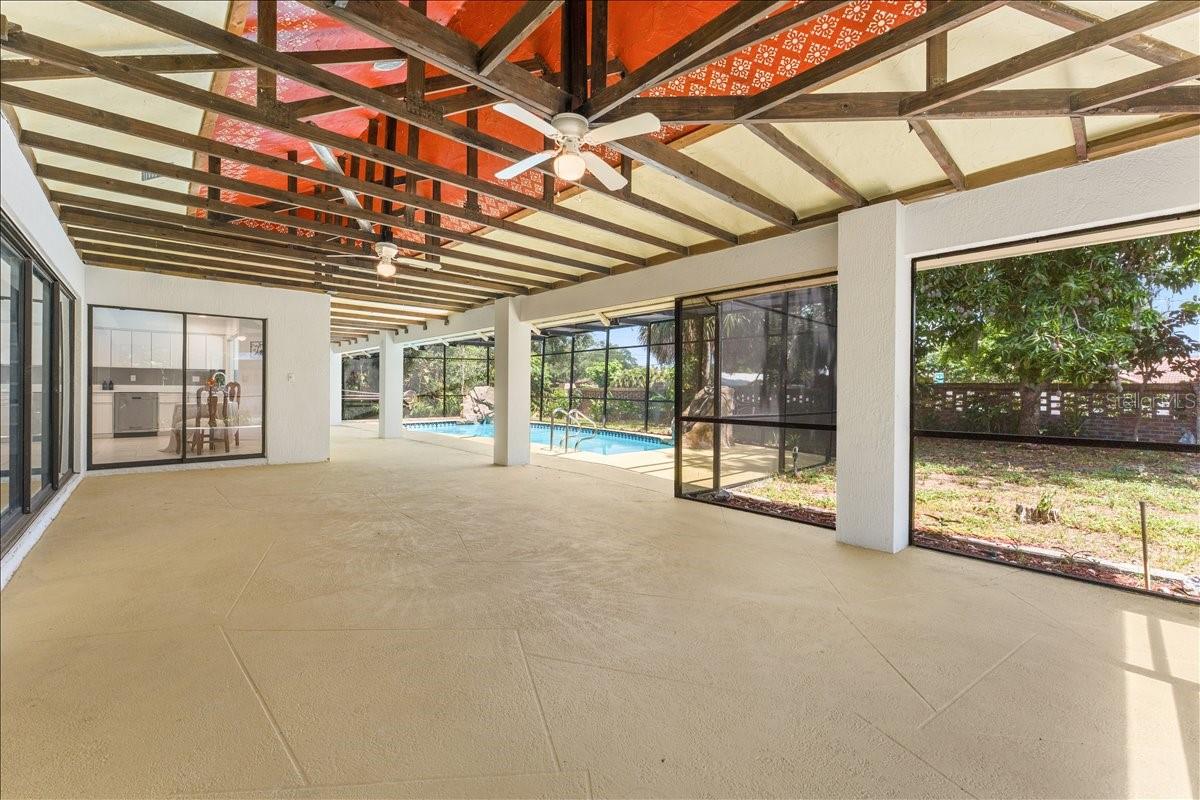BARRINGTON OAKS WEST - Residential