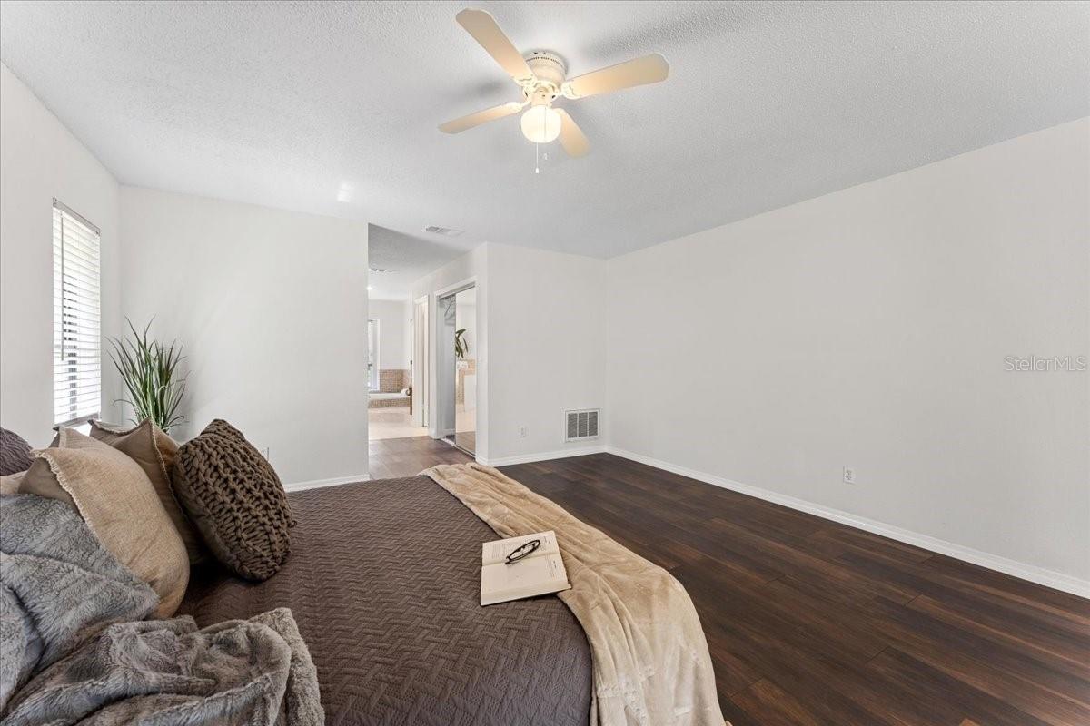 BARRINGTON OAKS WEST - Residential