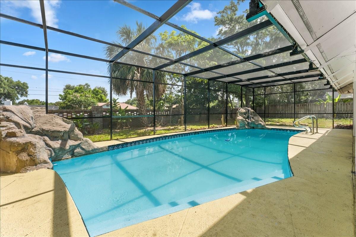 BARRINGTON OAKS WEST - Residential